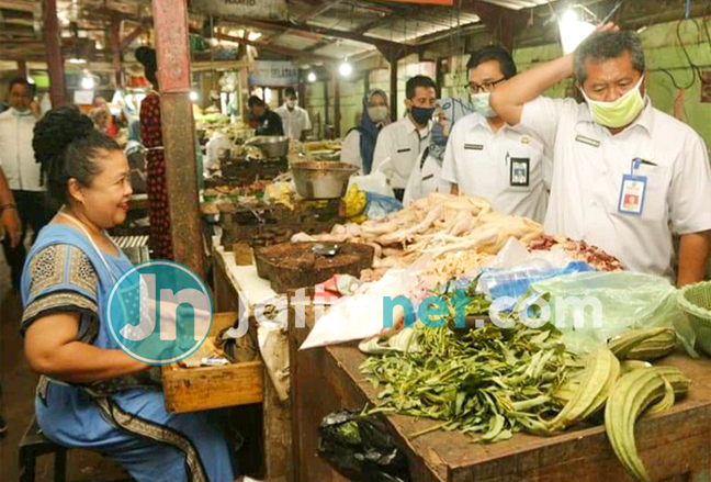 Harga Melambung, Satgas Pangan Probolinggo Sidak Pasar dan Distributor Ayam Potong