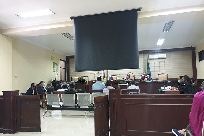 Korupsi Normalisasi&nbsp;Sungai&nbsp;Mojokerto&nbsp;Kadisperindag Dituntut 18 Bulan