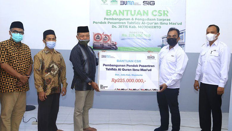 SIG Kucurkan Dana Bantuan Pembangunan Ponpes Tahfidz Al-Quran