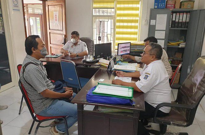 Polemik Pelayanan di Kelurahan Medokan Ayu Tuntas Kedua Pihak Saling Memaafkan