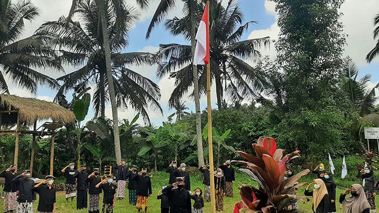 Masyarakat Osing Banyuwangi Peringati HUT Kemerdekaan RI Dibarengi Selamatan TradisI