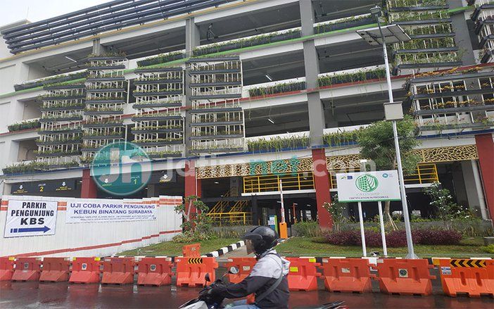 Hari Pertama Buka, TIJ Tampung 400 Kendaran Pengunjung KBS
