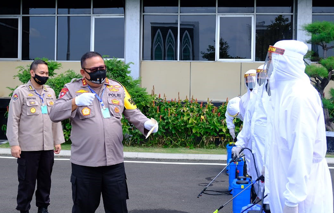Melarikan Diri Dalam Tahap&nbsp;Karantina, Pasien Diburu Tim Covid-19 Hunter