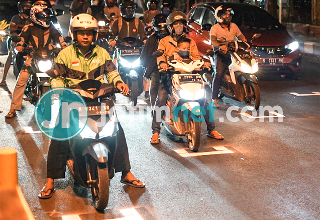 Tekan Sebaran Covid-19, Titik Traffic Light di Probolinggo Digaris Putih Layaknya Start Balap Motor