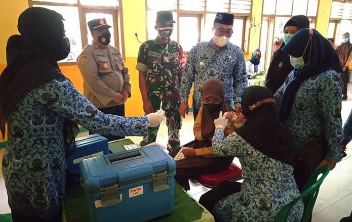 Vaksinasi Usia 6 Hingga 11 Tahun di Lamongan Sudah Menjalar di Sekolahan Desa
