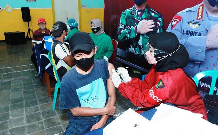 Gerai Vaksin TNI-Polri Efektif Jaring Masyarakat Ikut Vaksin