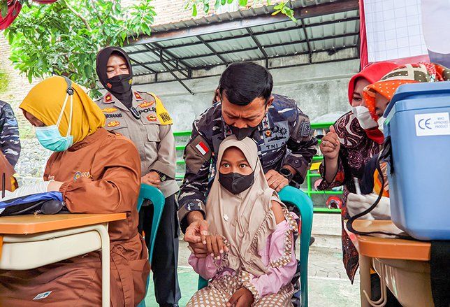TNI AL Sumbang 25 Ribu Vaksin Sinovac untuk Kabupaten Ponorogo 