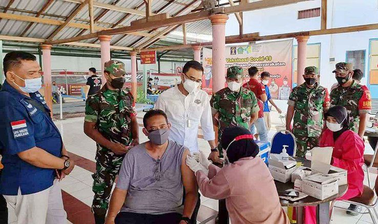 Sinergi Bersama TNI, Lapas Surabaya Gelar Vaksinasi COVID-19 Dosis Ketiga&nbsp;