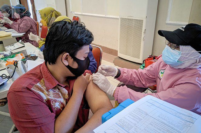 Vaksinasi Jenis Moderna Jadi Rebutan Warga Ponorogo