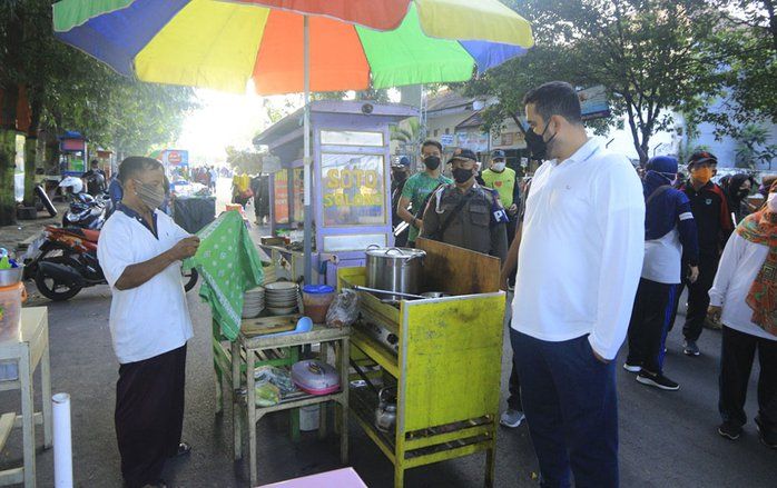 Pasar Tugu Kota Probolinggo Kembali Dibuka, Wali Kota Imbau Warga Taat Prokes