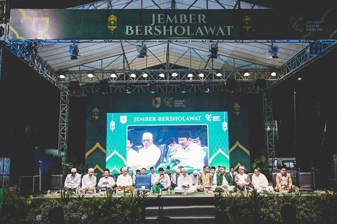 Jelang Tutup Akhir Tahun 2022, Pemkab Jember Gelar Selawat di Alun-alun