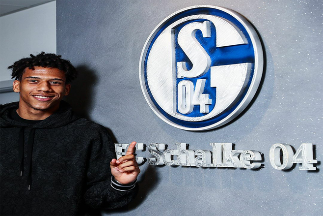 Barcelona Pinjamkan Jean-Clair Todibo ke Schalke 04