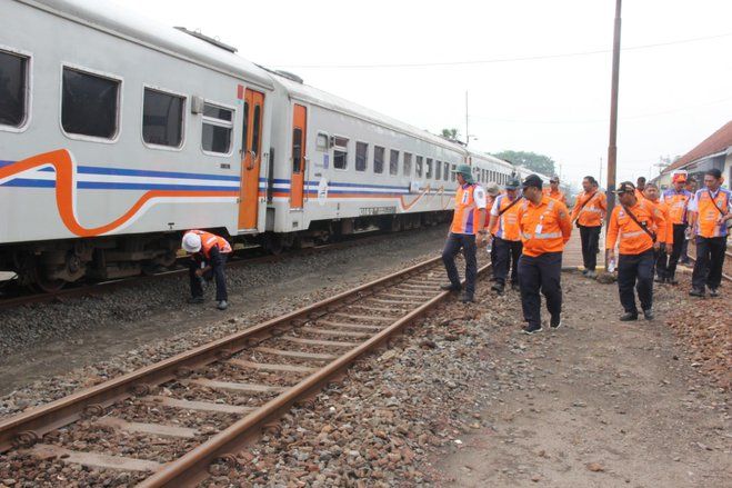 PT KAI Daop 8 Awasi Kondisi Rel Porong-Tanggulangin
