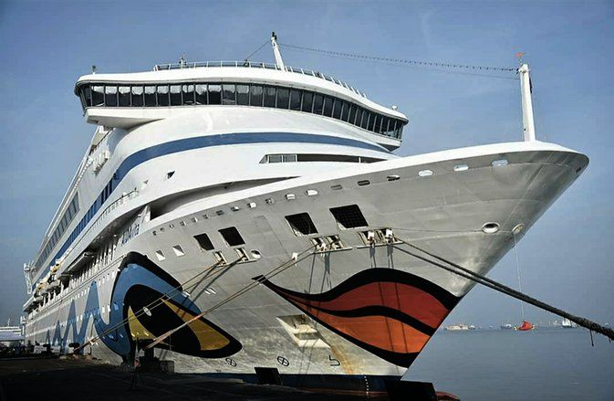 Setelah Viking Sun, Kota Surabaya Kembali Tolak Kapal Pesiar Bersandar