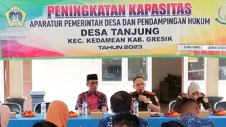 Antisipasi Korupsi, Kejari Gresik Beri Penerangan Hukum Pada Kades dan Perangkat Desa