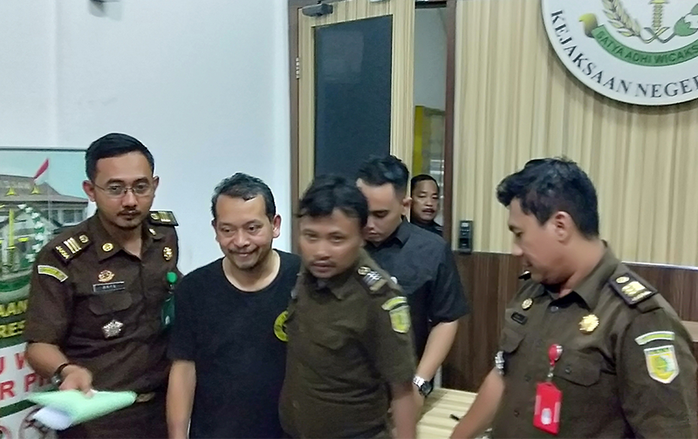 Dua Tahun Menghilang, Kejari Gresik Eksekusi Terpidana Korupsi Pegadaian