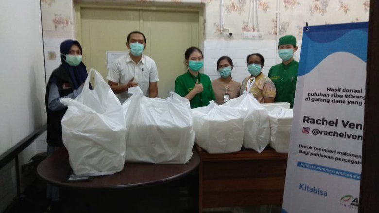 Kitabisa.com bersama ACT Jatim Distribusikan Bantuan Pangan untuk Tenaga Medis