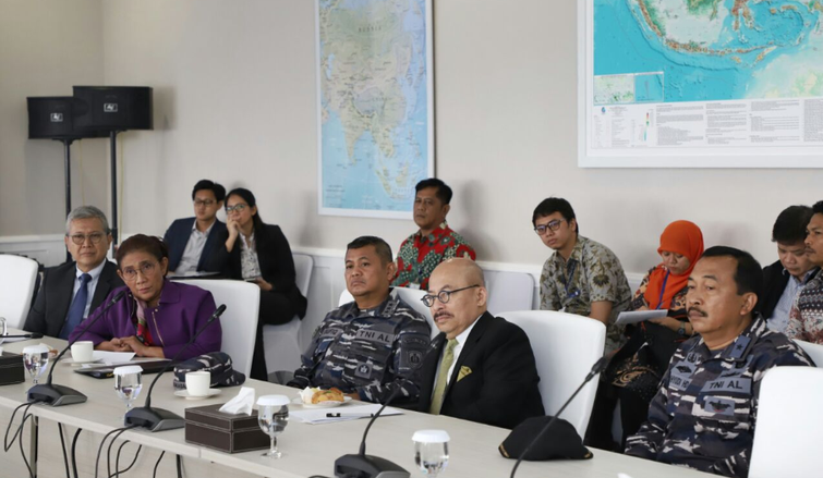 Kapal Perikanan Ilegal Berbendera Malaysia Ditangkap