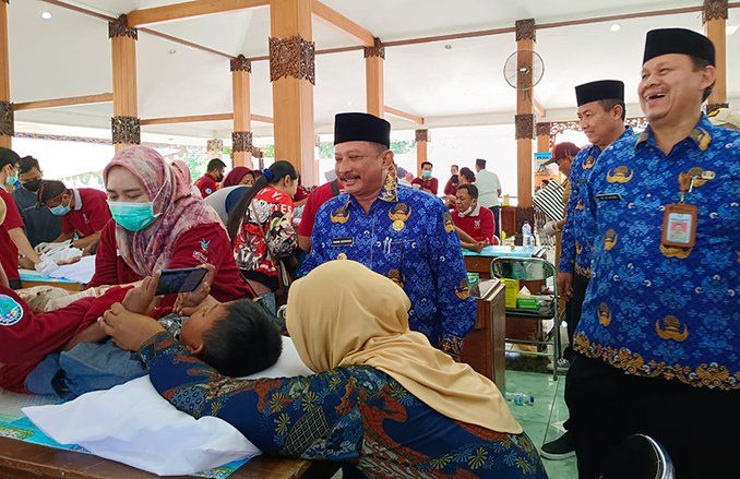 Tingkatkan Pelayanan ke Masyarakat, Korpri Pemkab Situbondo Khitan 605 Orang Anak