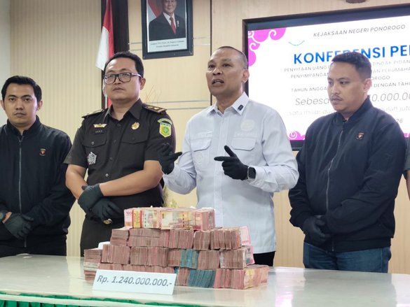 Kejari Ponorogo Sita Rp1,98 Miliar dalam Kasus Tunjangan Perumahan DPRD