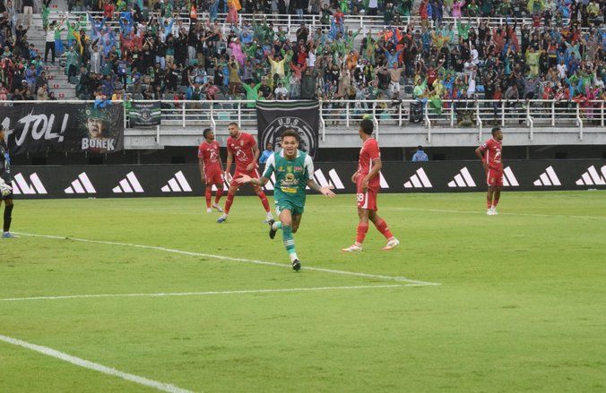 Akhiri Putaran Pertama Dengan Manis, Persebaya Tundukkan Malut United 2-1 di Kandang