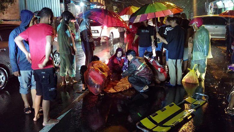 Tragis, Warga Mojokerto Meregang Nyawa saat Menyeberang