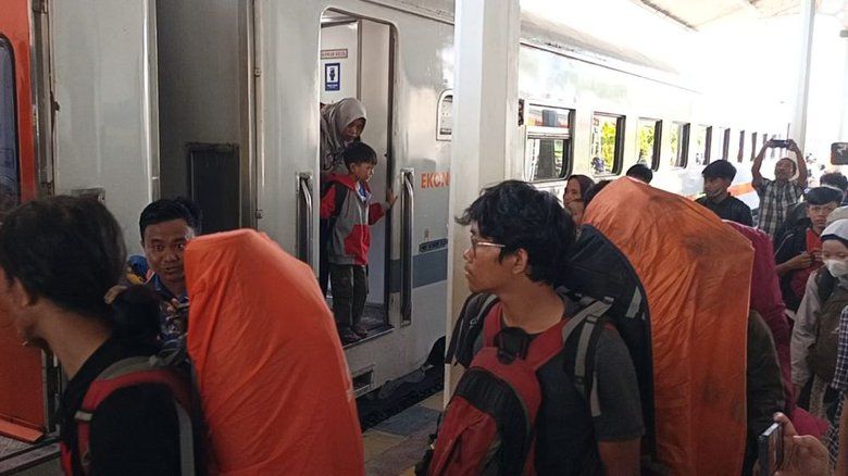 Libur Sekolah Dongkrak Penumpang KA Commuter SuPasPro