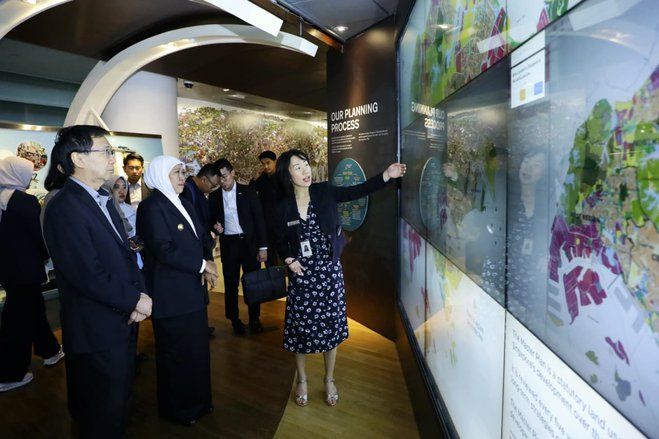 Khofifah Pelajari Integrasi Smart City Singapura