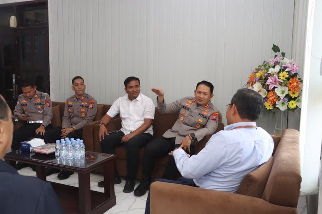 Awali Tugas di Mojokerto, Kapolres Erik Sambangi Kejari dan Pengadilan