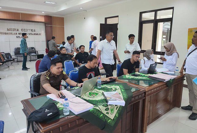 Dengan e-Berpadu, Pengiriman Berkas di Kejari ke Pengadilan Kraksaan Kini Lebih Mudah