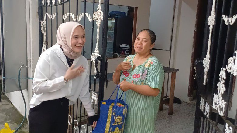 LBH Legundi Bagikan Puluhan Sembako dan Takjil Gratis untuk Warga Kurang Mampu Jelang Lebaran