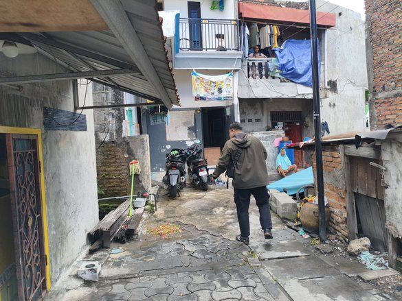 Cemburu Lihat Foto Mesra Istri, Alasan Pria di Surabaya Nekat Bunuh Kuli Bangunan asal Madura