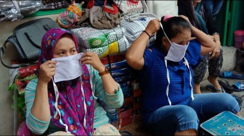 Bagikan Ribuan Masker Kain Gratis, Masyarakat Diharap Bisa Buat Sendiri Untuk Dijual