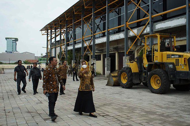 Pastikan Peringatan&nbsp;Isro&rsquo; Mi&rsquo;roj Bersama Cak Nun&nbsp;Berjalan Lancar di Mojokerto, Walkot Sidak Lokasi Acara