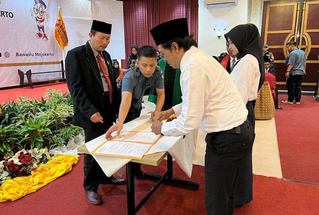 Hadapi Pemilu 2024, 304 PKB se-Kabupaten Mojokerto Dilantik