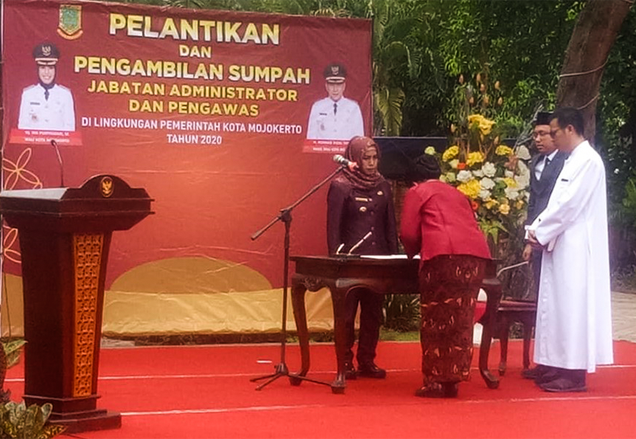 Pemkot Mojokerto Melakukan Rotasi, Wakil Direktur Wahidin Soediro Husodo Diganti