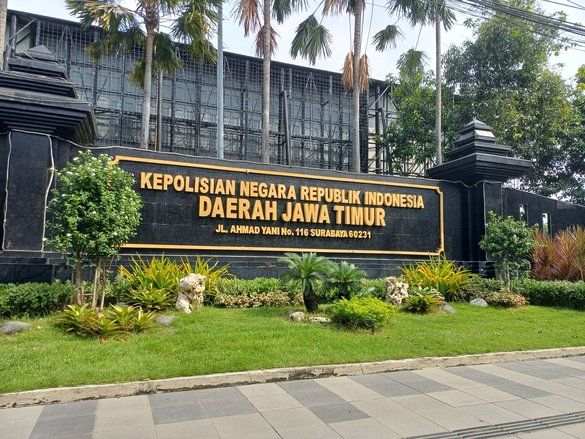 Polda Jatim Bantah Paksa Presiden BEM UNAIR Hadiri Silaturahmi Kapolda