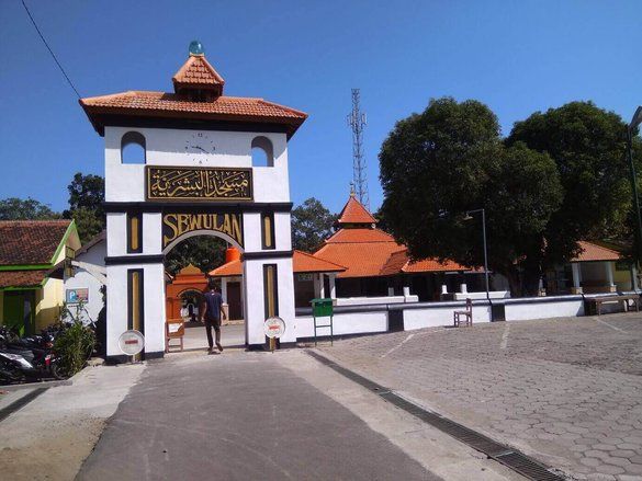Berkunjung ke Masjid Tua Sewulan di Kabupaten Madiun