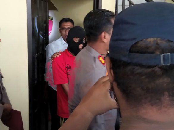 Tersinggung Ditegur soal Sound System, Menantu di Sampang Bacok Mertua hingga Tewas
