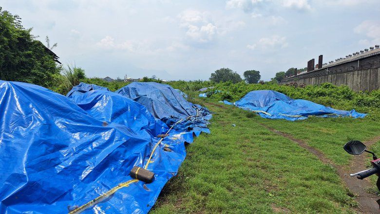 Limbah Diduga B3 Ditemukan di Pungging Mojokerto, Disinyalir dari Jombang