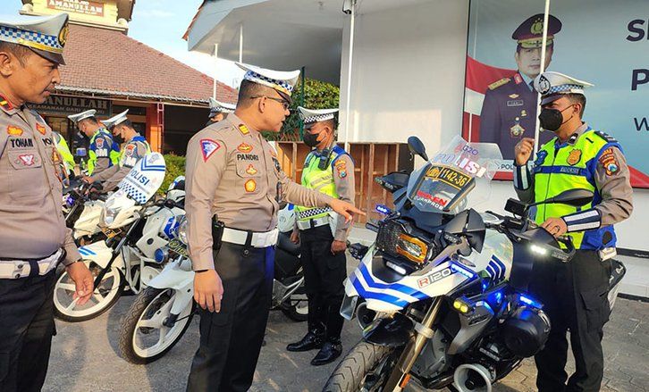 Siapkan Pengamanan Nataru 2023, Polantas Polres Probolinggo Kota Cek Kendaraan Patroli