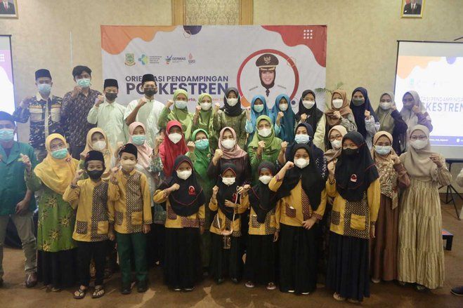 Ning Ita Jamin Kepastian Kesehatan dan Faskes Santri di Kota Mojokerto