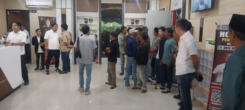 Datangi Polda Jatim, Nelayan Madura Desak Gelar Perkara Kasus Dugaan Korupsi Dana Ganti Rugi Rumpon