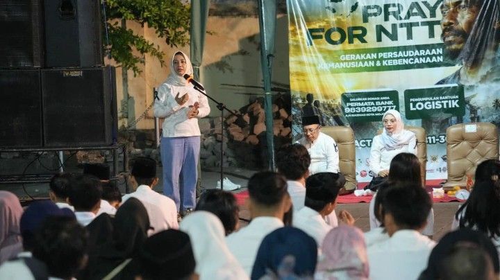 Solidaritas untuk NTT, Ning Ita Ingatkan Warga Waspadai Karhutla