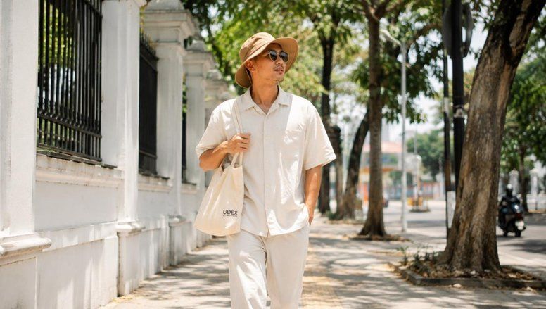 Pakaian Nyaman untuk Aktivitas Saat Cuaca Panas