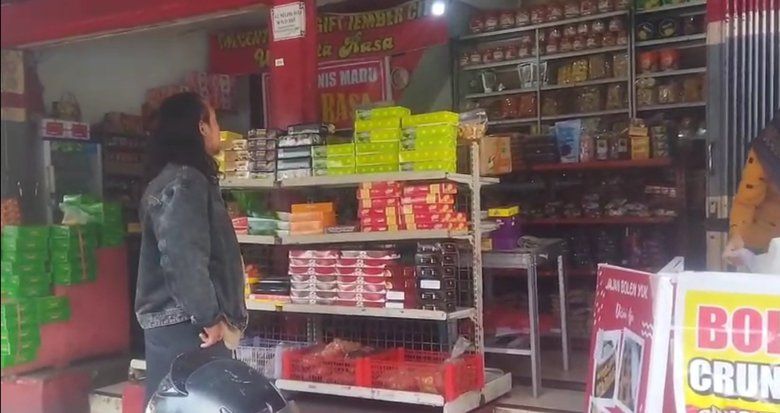 Penjualan Oleh-oleh Khas Jember Turun saat Arus Balik Lebaran 2026