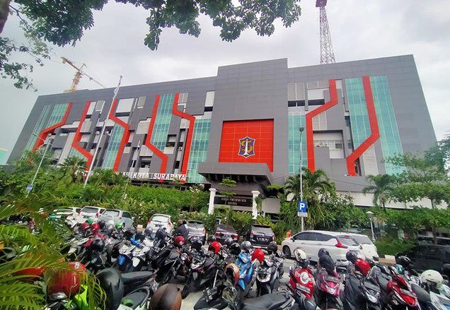 Kendalikan Potensi Kemacetan, Dishub Surabaya Kaji Kenaikan Tarif Parkir <em>On Street</em>