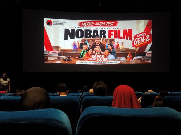 Peringati Sumpah Pemuda, PDIP Jember Ajak Gen Z Melek Politik Lewat Film “Bapak Paling Jujur"