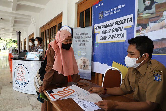 Dispendik Surabaya Fasilitasi PPDB Swasta di Balai Pemuda