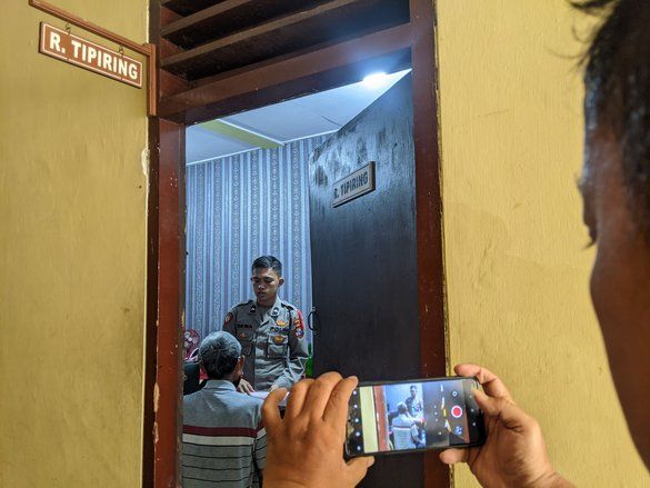 Pamer Kelamin di Jalan Umum, Kakek di Mojokerto Diamankan Polisi